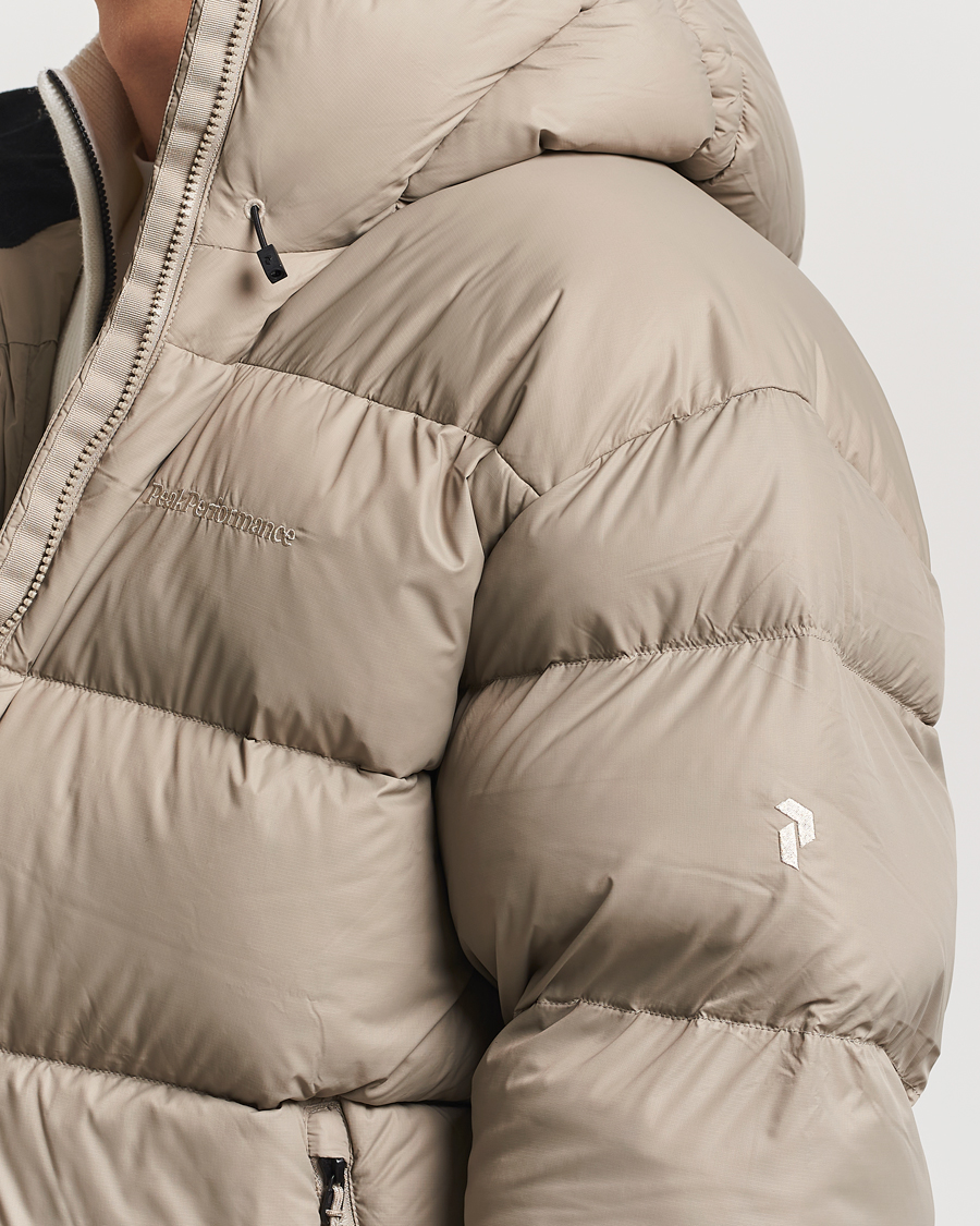 Homme | Manteaux Et Vestes | Peak Performance | Frost Oversized Down Puffer Avid Beige