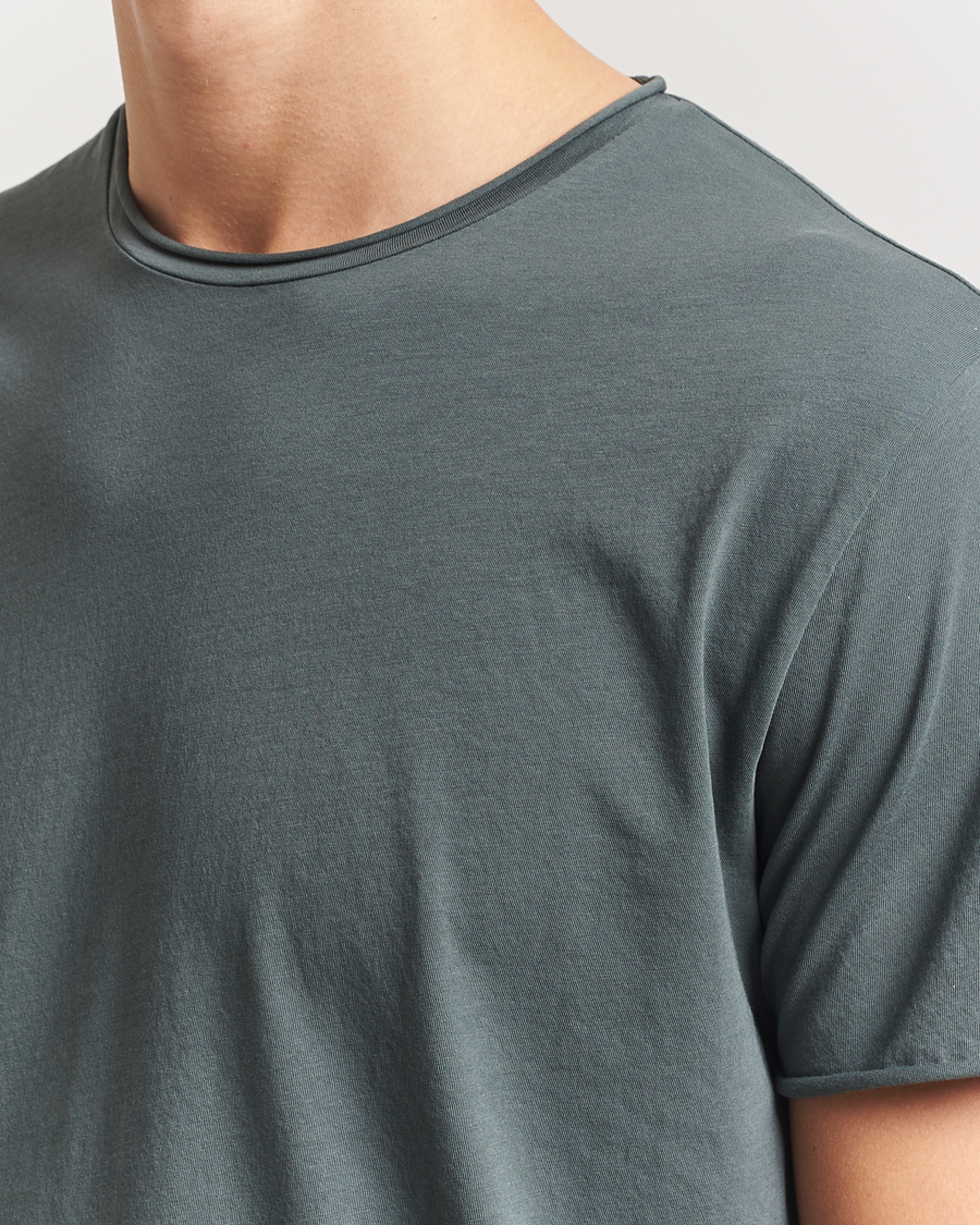 Heren | T-shirts | Filippa K | Roll Neck Crew Neck T-Shirt Green Grey