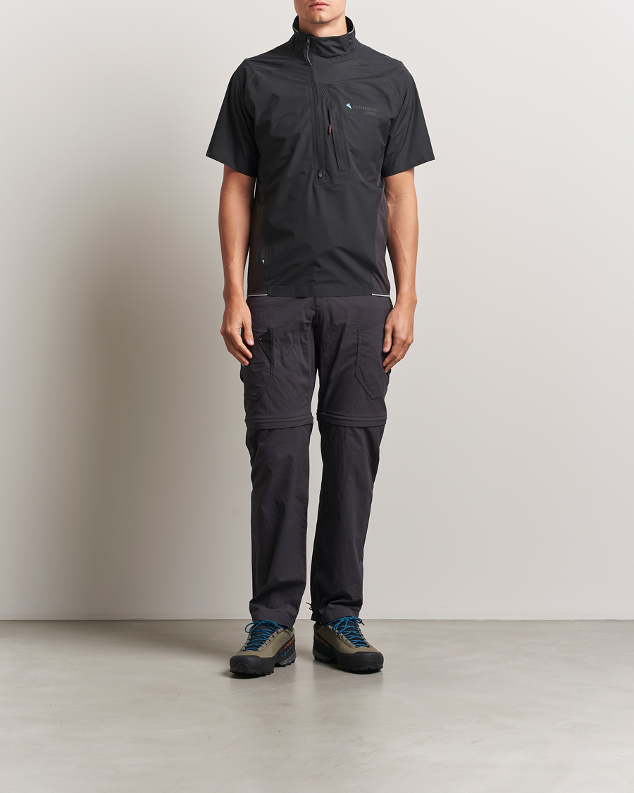 Heren | T-Shirts | Klättermusen | Vidre Zip Short Sleeve Shirt Black