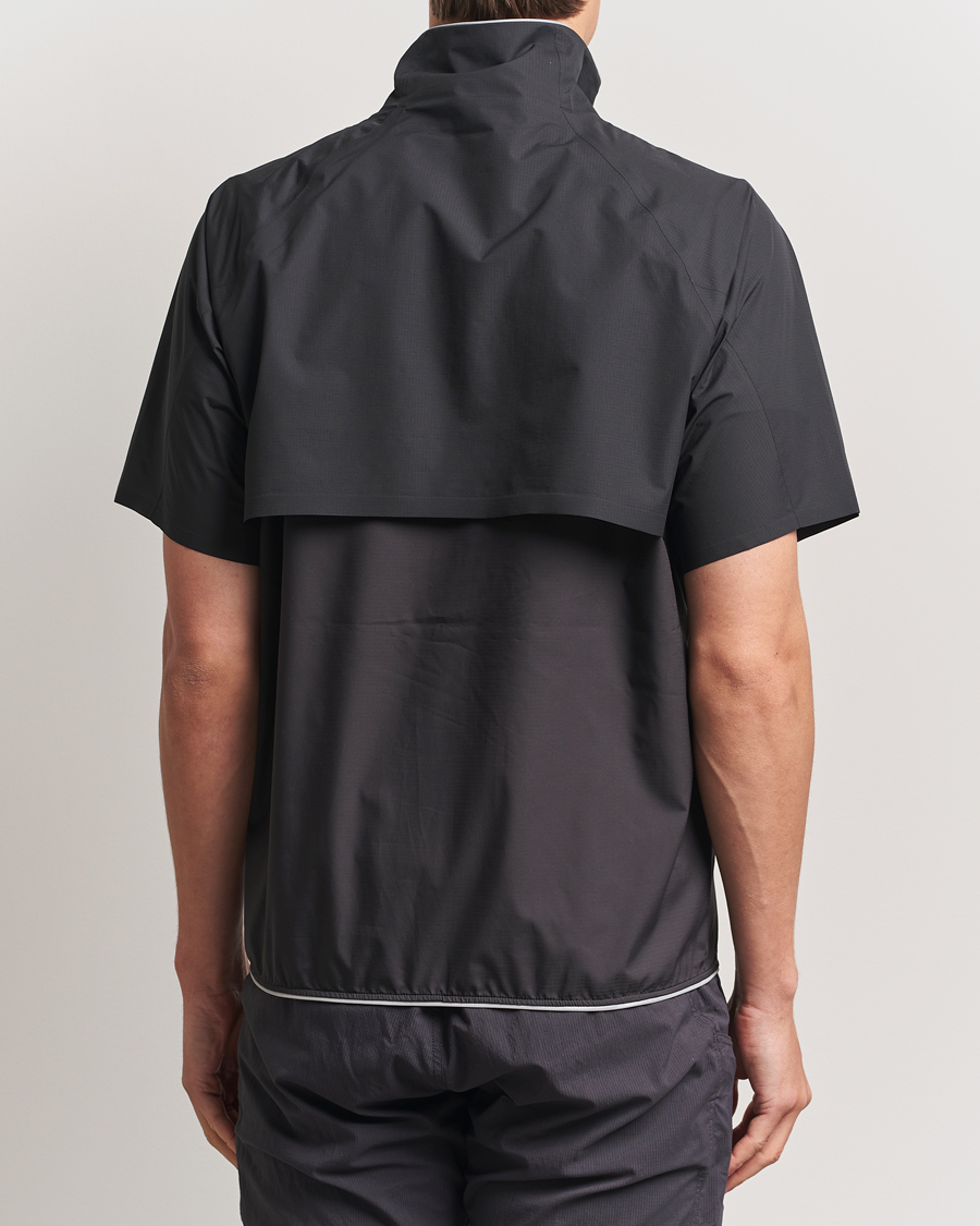Heren | T-Shirts | Klättermusen | Vidre Zip Short Sleeve Shirt Black
