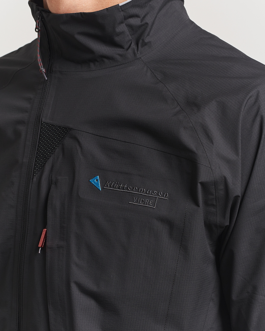 Heren | T-Shirts | Klättermusen | Vidre Zip Short Sleeve Shirt Black