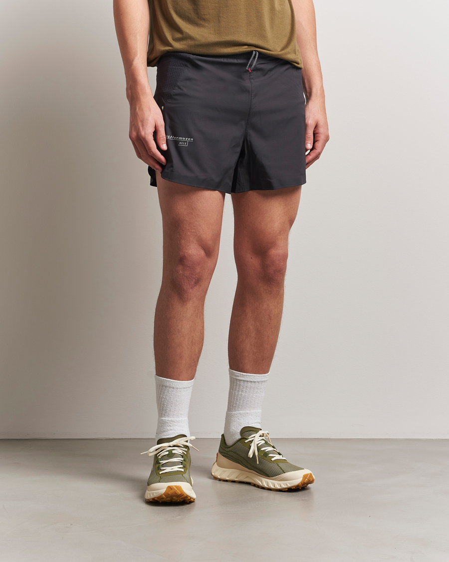 Homme | Shorts | Klättermusen | Bele Running Shorts Raven