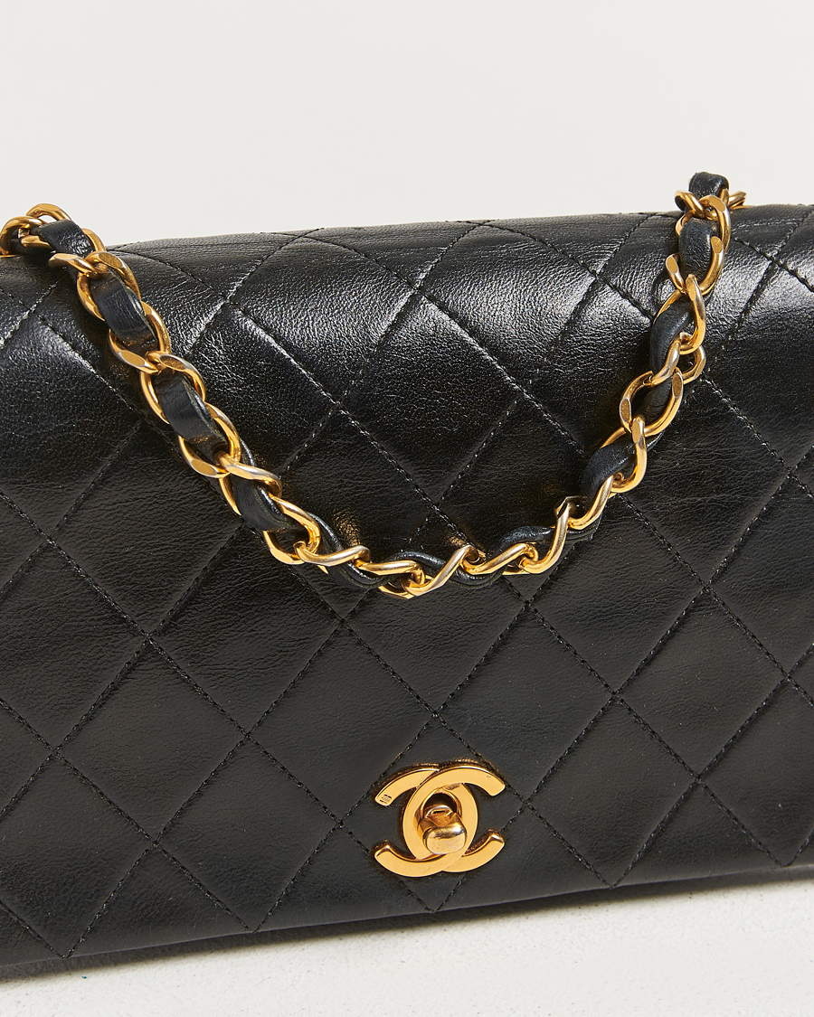 Homme | Chanel Pre-Owned Mini Single Full Flap Bag Black Lambskin | Chanel Pre-Owned | Mini Single Full Flap Bag Black Lambskin