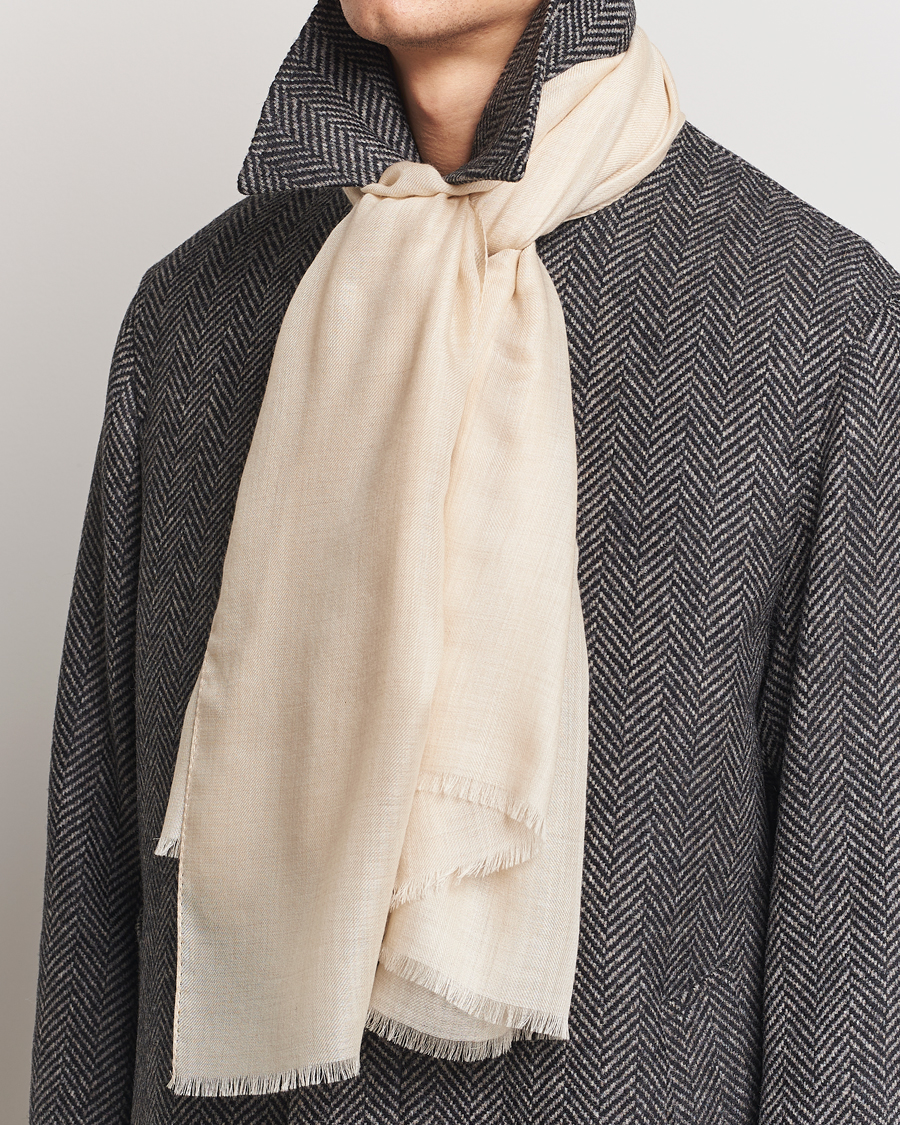 Homme | Piacenza Cashmere Chic Cashmere Scarf Cream | Piacenza Cashmere | Chic Cashmere Scarf Cream