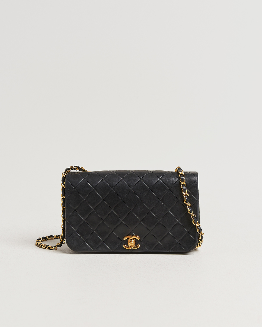 Homme | Chanel Pre-Owned Matelassé Single Full Flap Bag Black | Chanel Pre-Owned | Matelassé Single Full Flap Bag Black