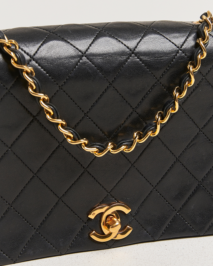Homme | Chanel Pre-Owned Matelassé Single Full Flap Bag Black | Chanel Pre-Owned | Matelassé Single Full Flap Bag Black