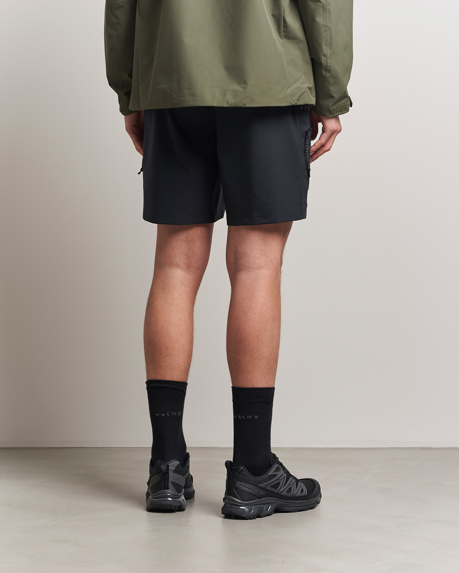 Heren | Korte broek | Peak Performance | Outdoor Cargo Shorts Black