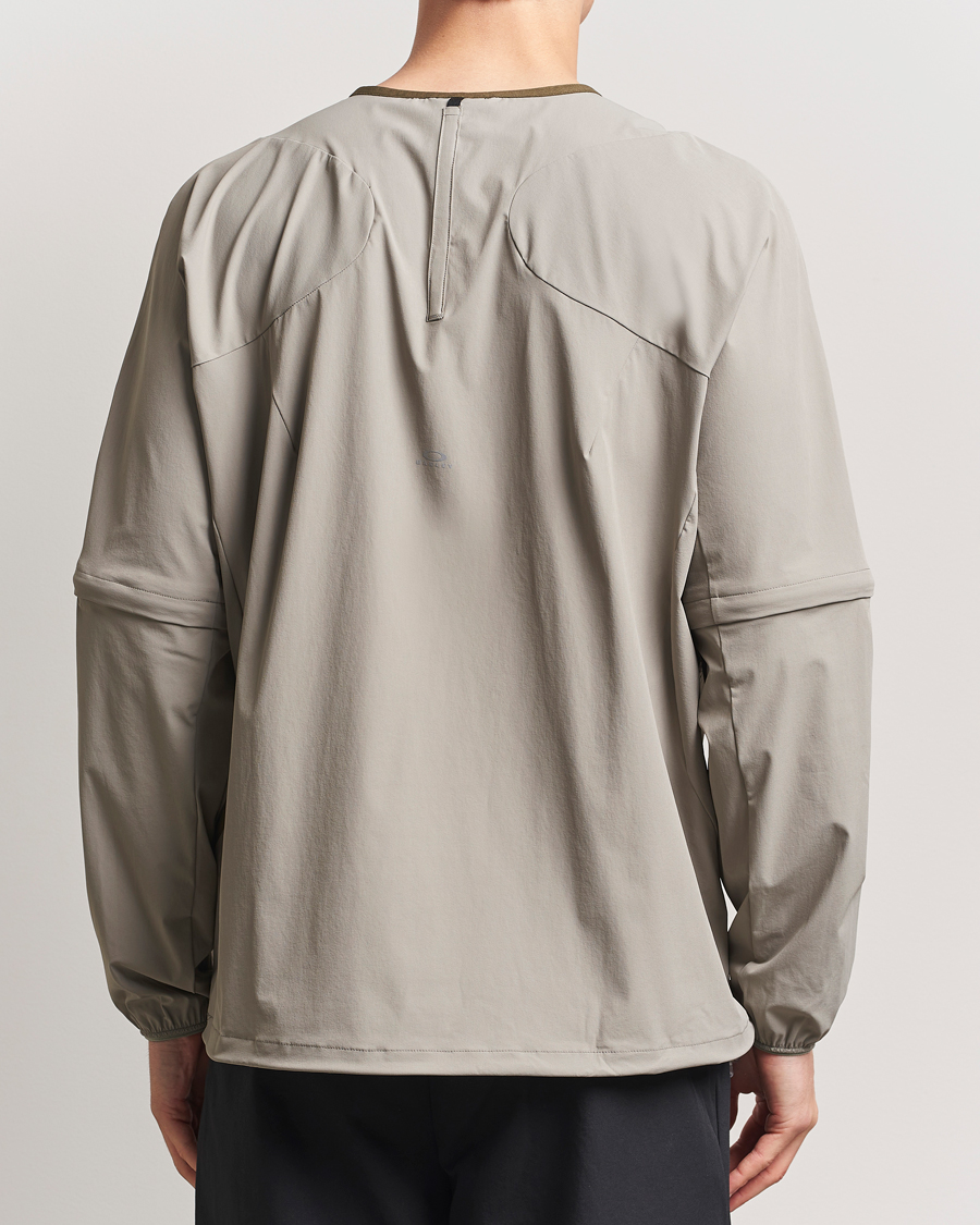 Heren | T-shirts | Oakley | Latitude Flight Convert Shell T-shirt Boulder Green