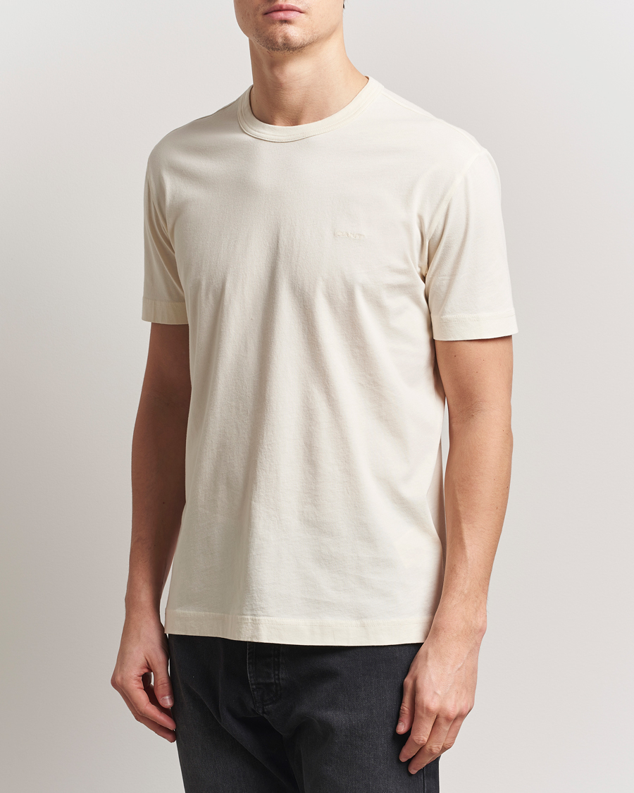 Homme | T-shirts | GANT | Sunfaded T-Shirt Ivory White