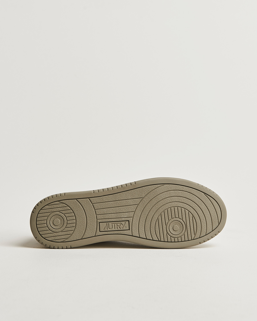 Homme | Baskets | Autry | Medalist Low Super Soft Leather Sneaker White/Covert Green
