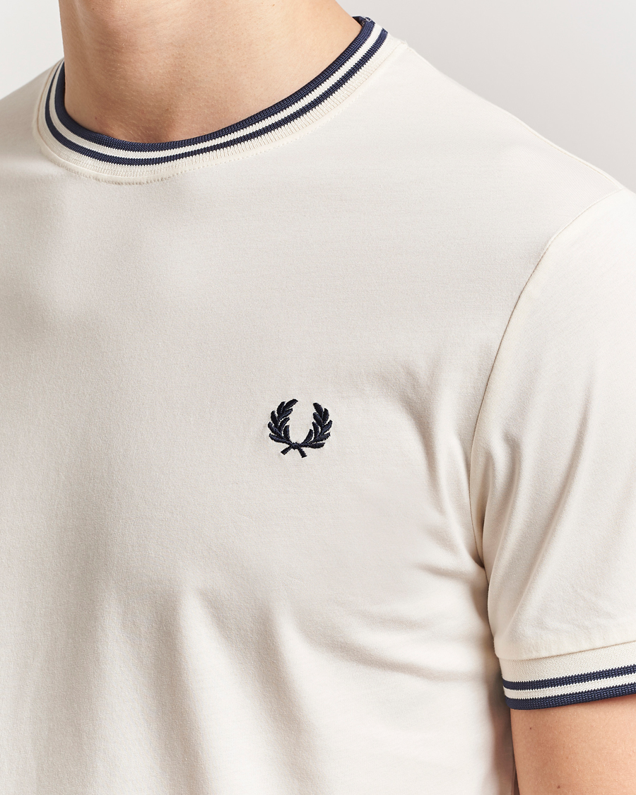 Homme | T-shirts | Fred Perry | Twin Tipped T-Shirt Ecru