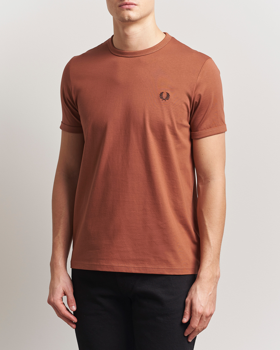 Heren | T-shirts | Fred Perry | Ringer T-Shirt Cinnamon Brown
