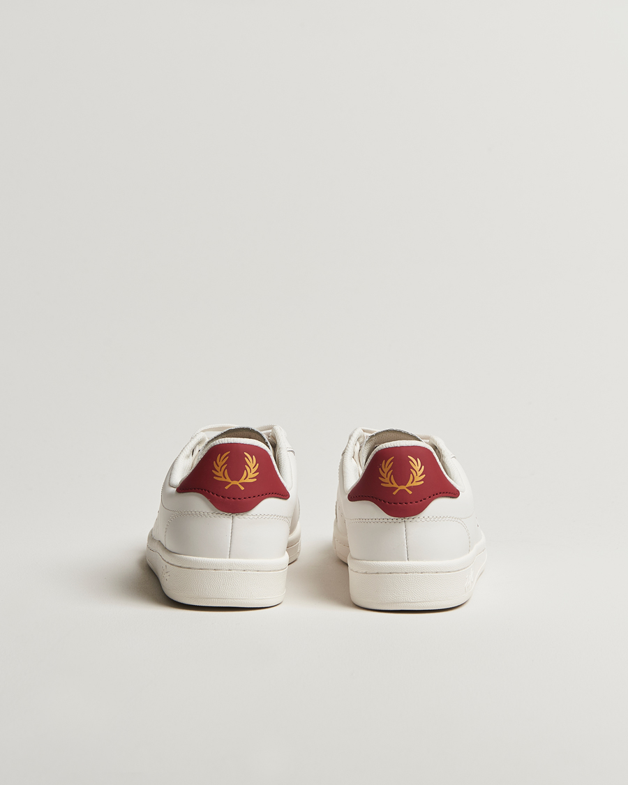 Homme | Baskets | Fred Perry | B721 Leather Sneaker Snow White/Red