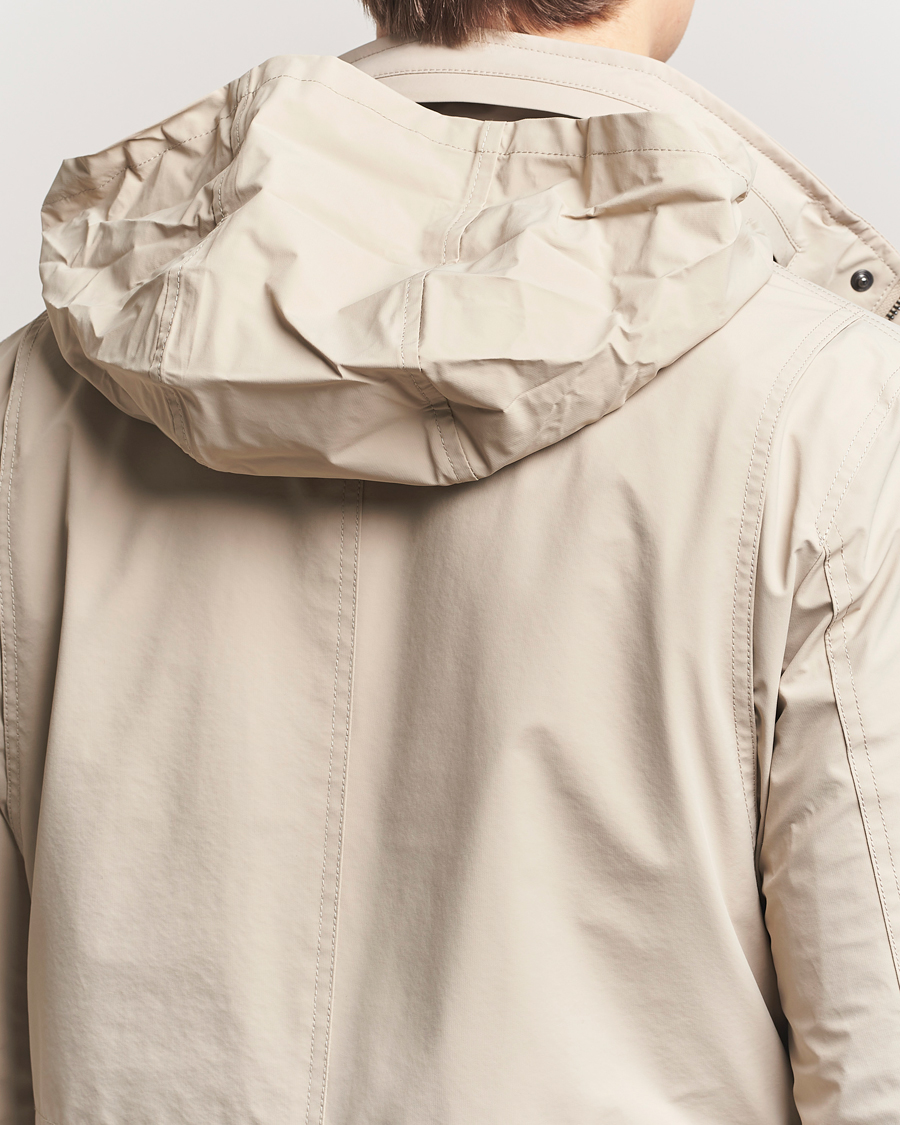 Heren | Jassen | Oscar Jacobson | M65 Nylon Field Jacket Beige