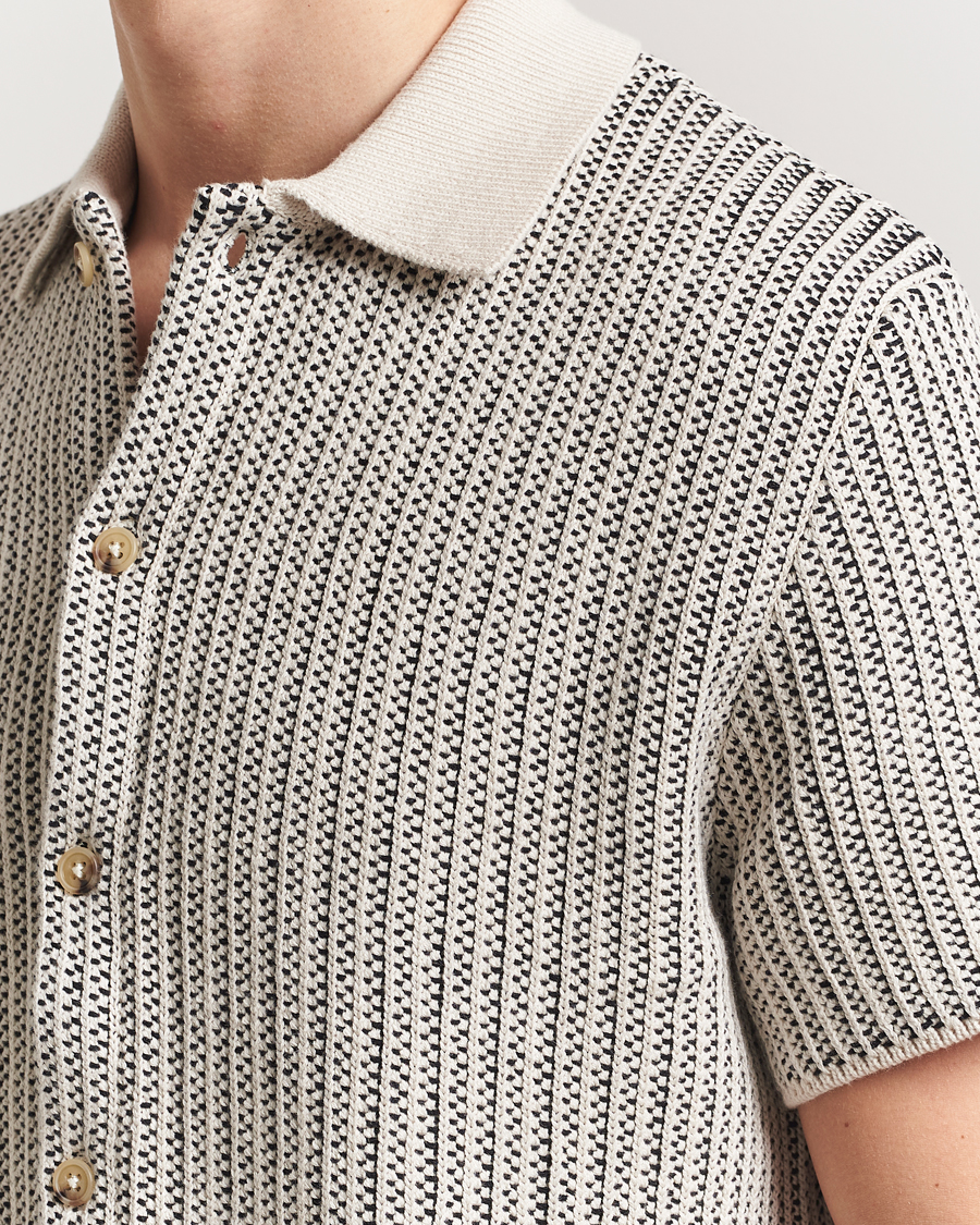 Homme | Chemises | LES DEUX | Easton Knitted Short Sleeve Shirt Ivory/Black