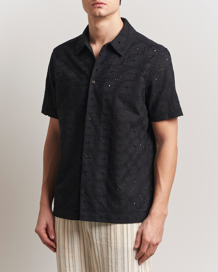 Homme | Chemises | LES DEUX | Hector Anglaise Short Sleeve Shirt Black