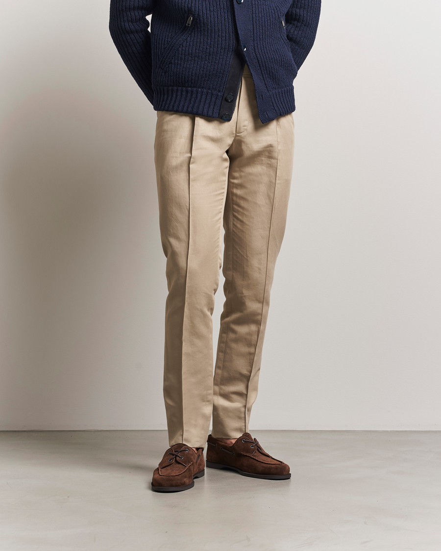 Homme | Pantalons | Brioni | Cotton/Linen Pleated Trousers Beige