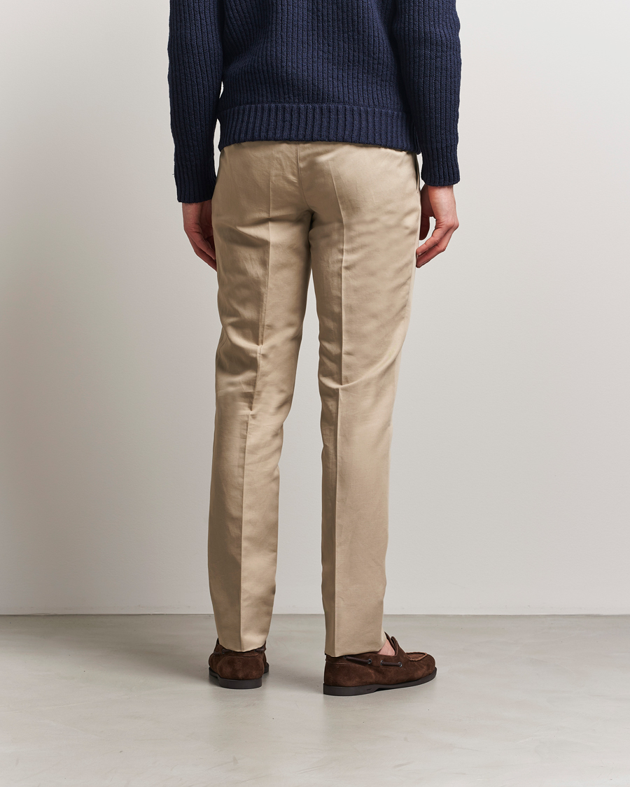 Heren | Broeken | Brioni | Cotton/Linen Pleated Trousers Beige