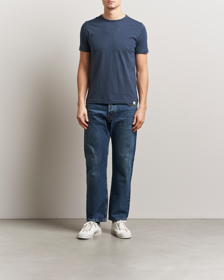 Heren | T-shirts | Merz b. Schwanen | Organic Pima Cotton Slub Crew Neck T-Shirt Denim Blue