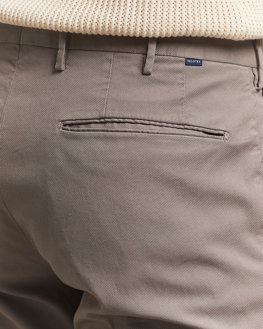 Heren | Broeken | Incotex | Slim Fit Micro Structure Cotton Chinos Brown