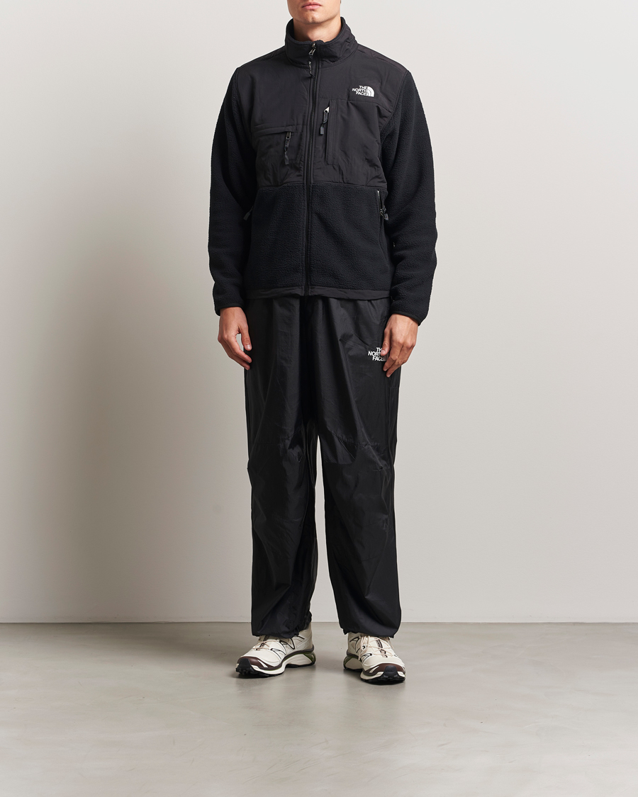 Homme | Pantalons | The North Face | NSE Wind Track Pants Black