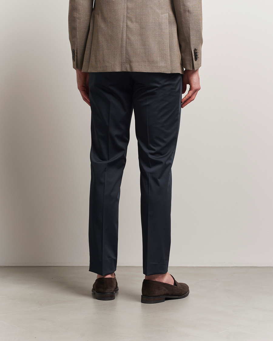 Homme | Pantalons | Lardini | Pleated Cotton Stretch Trousers Navy