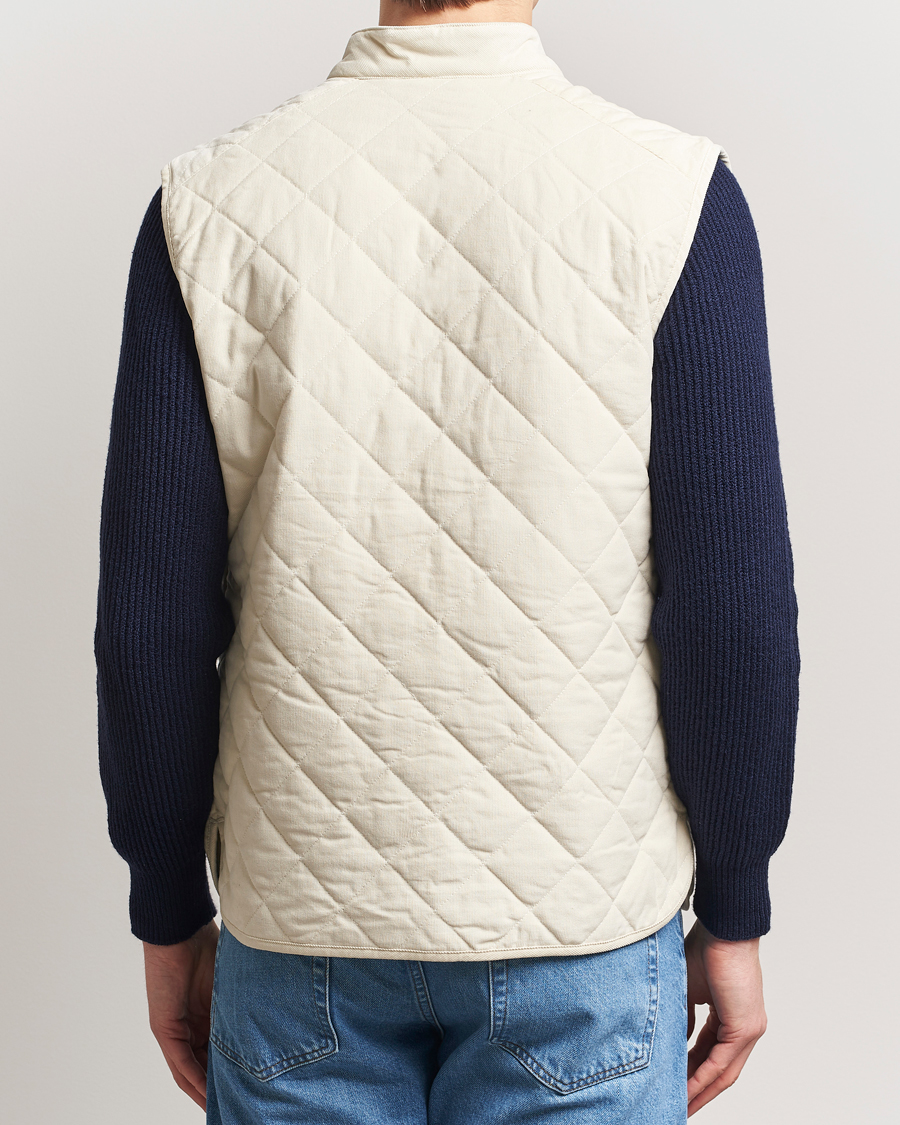 Heren | Gilets | Morris | Teddy Quilted Cord Vest Khaki