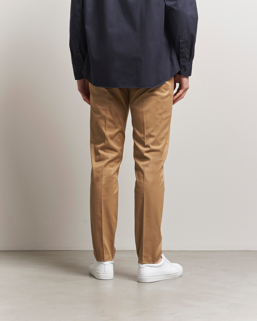 Homme | Pantalons | Tiger of Sweden | Tenuta Cotton Chinos Beige