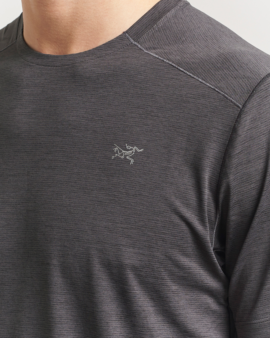Homme | T-shirts | Arc'teryx | Cormac Crew Neck T-Shirt Black Heather