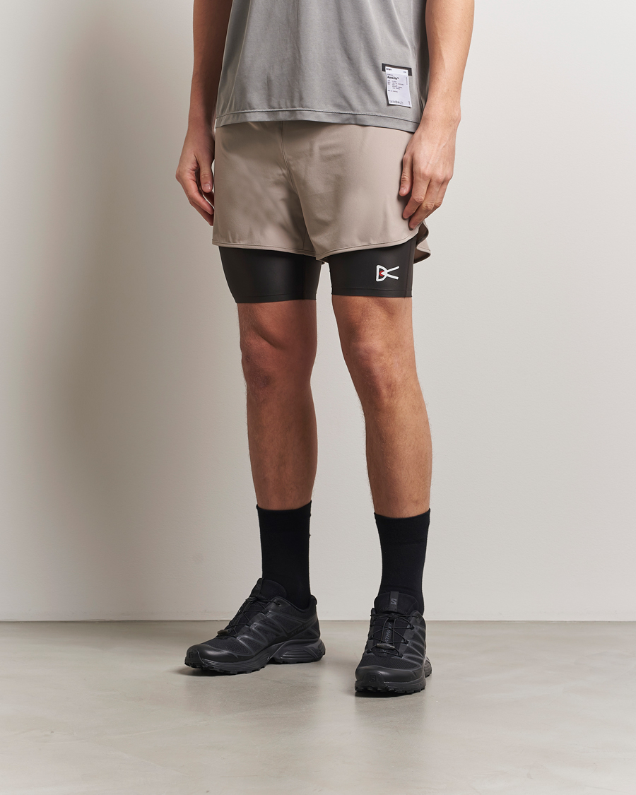 Homme | Shorts | District Vision | Layered Pocket Trail Shorts Khaki
