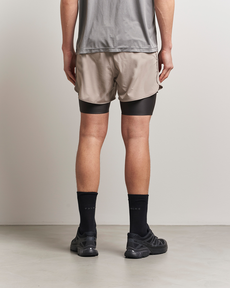 Homme | Shorts | District Vision | Layered Pocket Trail Shorts Khaki