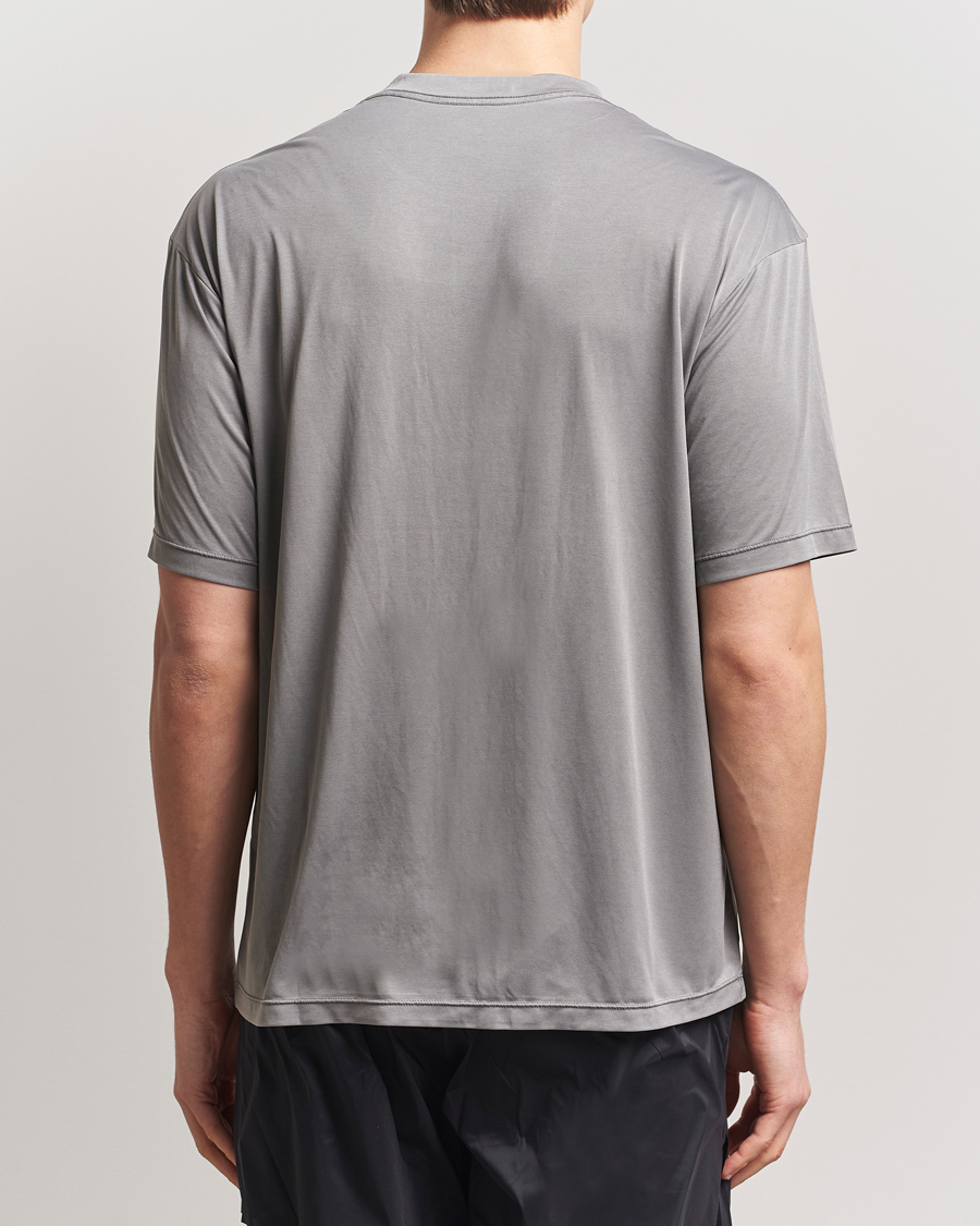 Heren | T-shirts | Satisfy | AuraLite T-Shirt Mineral Graphite