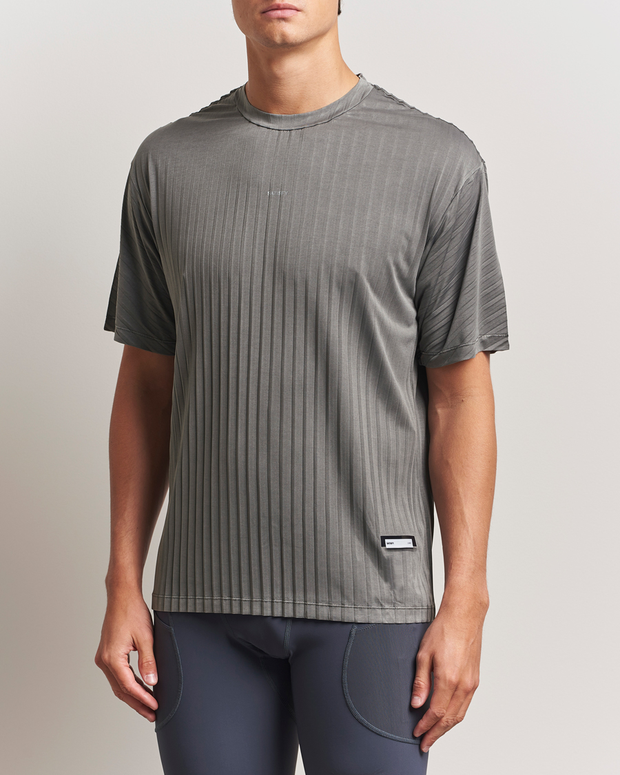 Heren | T-shirts | Satisfy | Pleated AuraLite T-Shirt Mineral Graphite