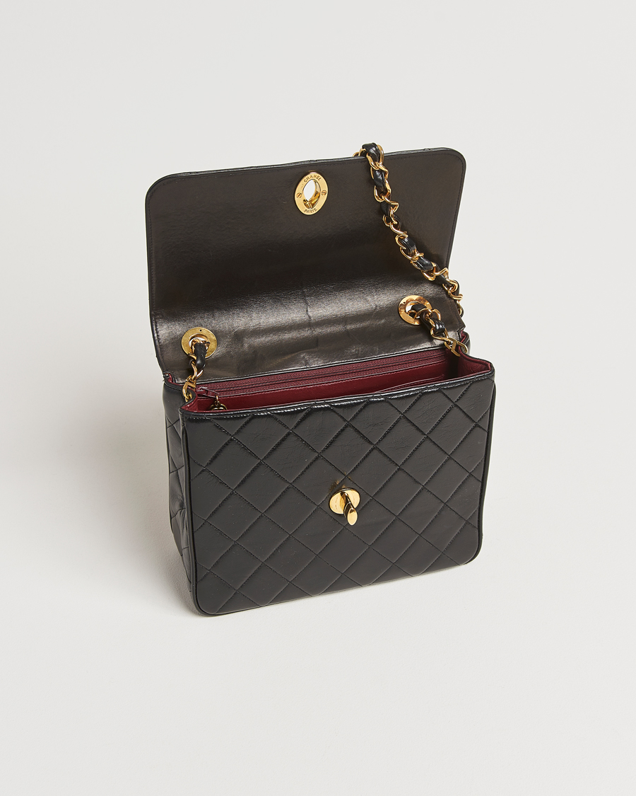 Homme | Chanel Pre-Owned Classic Flap Bag Deca Squared Lambskin Black | Chanel Pre-Owned | Classic Flap Bag Deca Squared Lambskin Black