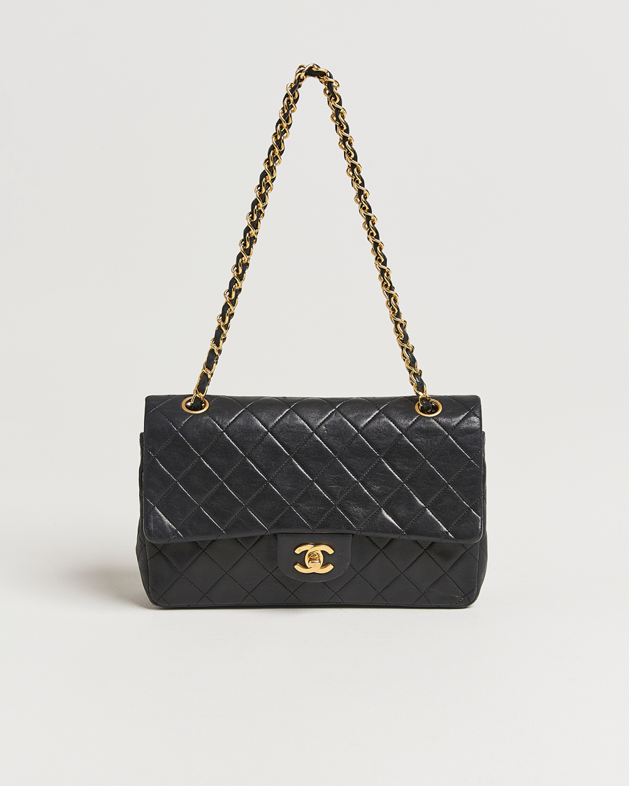 Homme | Chanel Pre-Owned Classic Medium Double Flap Bag Lambskin Black | Chanel Pre-Owned | Classic Medium Double Flap Bag Lambskin Black