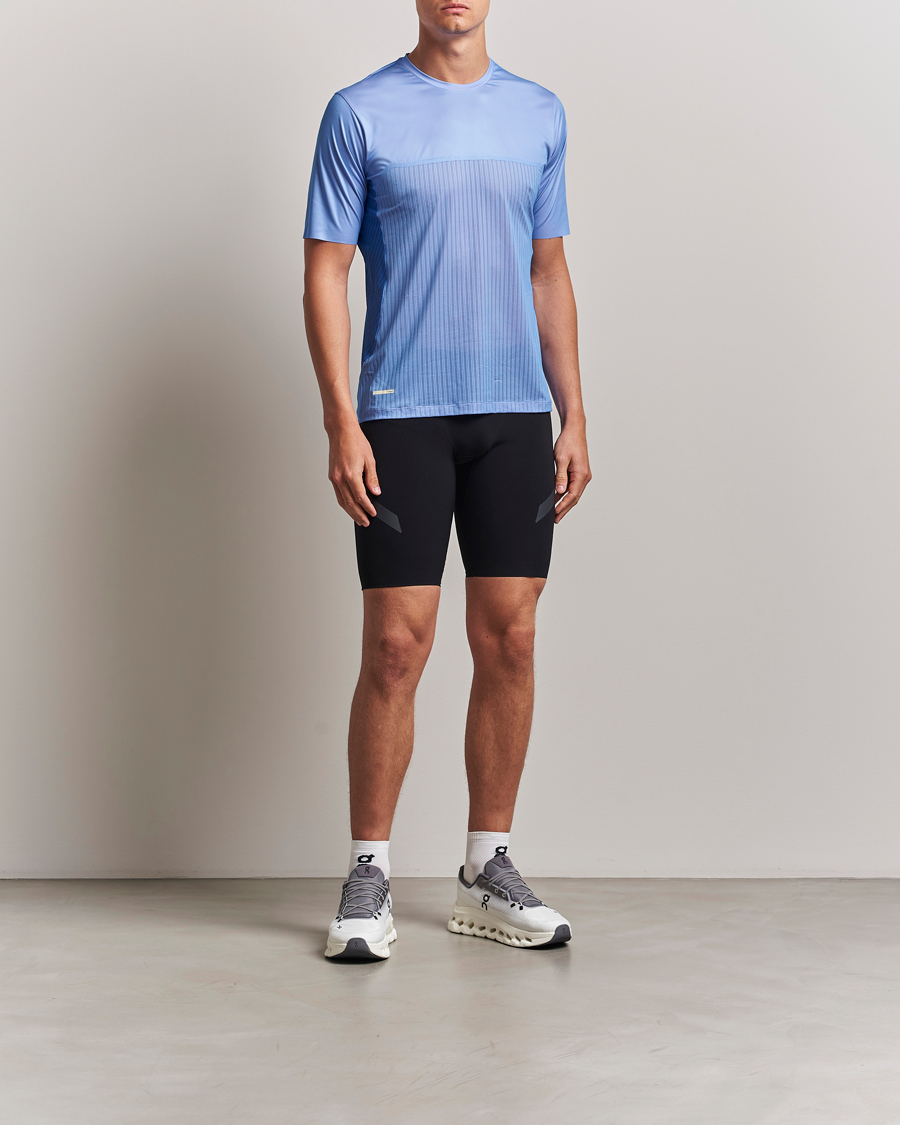 Heren | T-shirts | SOAR Running | Hot Weather Tee Lilac Blue
