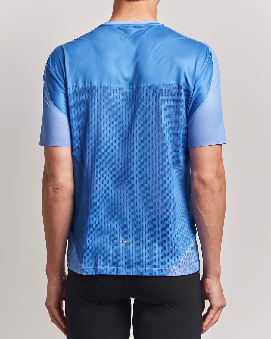 Heren | T-shirts | SOAR Running | Hot Weather Tee Lilac Blue