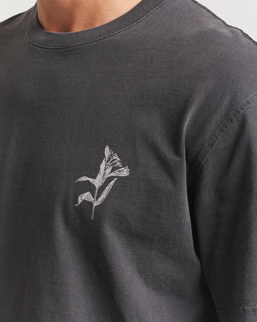 Heren | T-shirts | Samsøe Samsøe | Printed Lily Crew Neck T-Shirt Washed Black