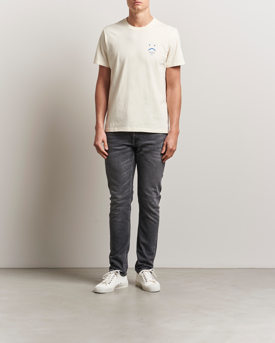 Heren | T-shirts | Nudie Jeans | Roy Frown T-Shirt Ecru