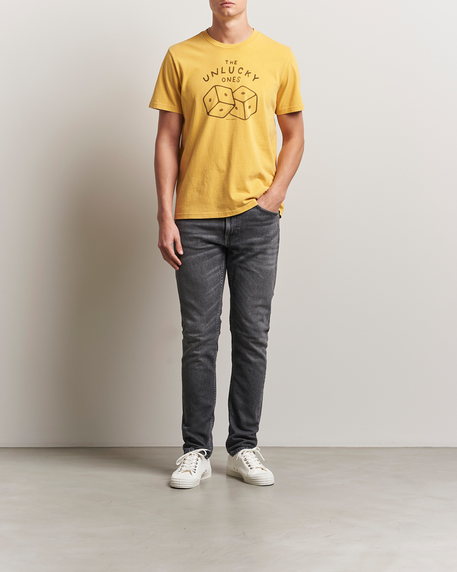 Heren | T-shirts | Nudie Jeans | Roy Unlucky T-Shirt Yellow