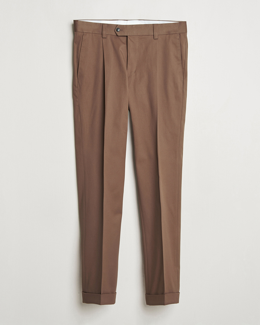 Heren | Broeken | Tiger of Sweden | Tenuta Pleated Cotton Trousers Warm Brown