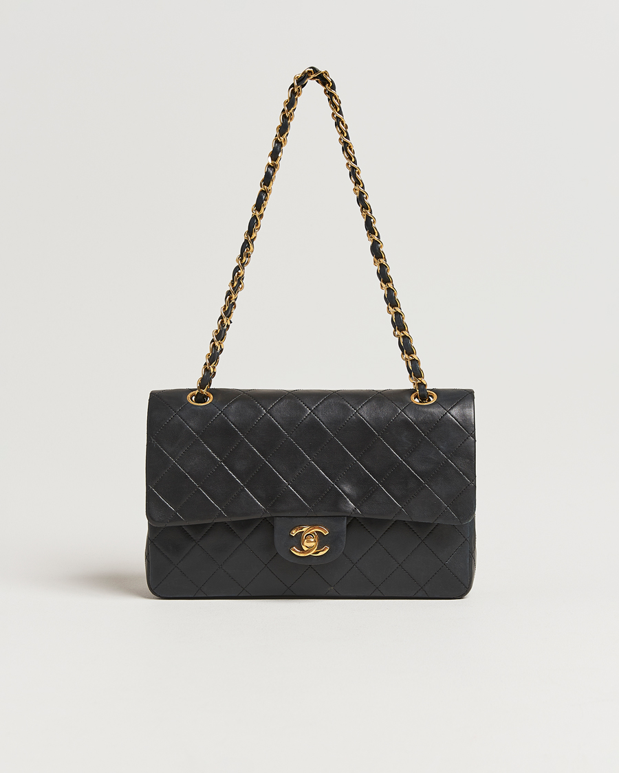 Homme | Chanel Pre-Owned Classic Medium Double Flap Bag Lambskin Black | Chanel Pre-Owned | Classic Medium Double Flap Bag Lambskin Black