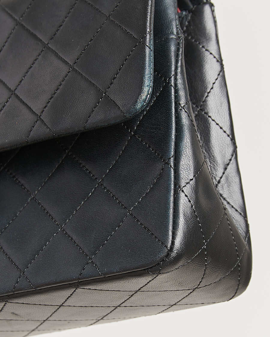 Homme | Chanel Pre-Owned Classic Medium Double Flap Bag Lambskin Black | Chanel Pre-Owned | Classic Medium Double Flap Bag Lambskin Black