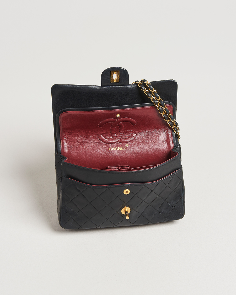 Homme | Chanel Pre-Owned Classic Medium Double Flap Bag Lambskin Black | Chanel Pre-Owned | Classic Medium Double Flap Bag Lambskin Black