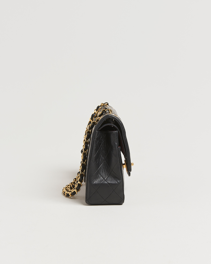 Homme | Chanel Pre-Owned Classic Medium Double Flap Bag Lambskin Black | Chanel Pre-Owned | Classic Medium Double Flap Bag Lambskin Black