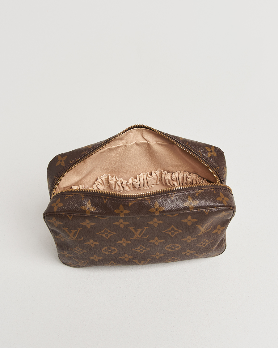 Heren | Louis Vuitton Pre-Owned Monogram Trousse Toilette 23 | Louis Vuitton Pre-Owned | Monogram Trousse Toilette 23