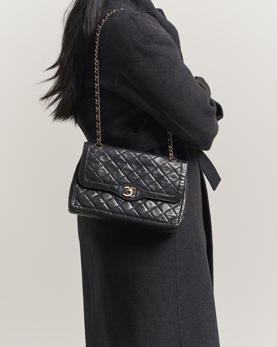 Heren | Gifts for Her | Chanel Pre-Owned | Classic Medium Double Flap Bag Black