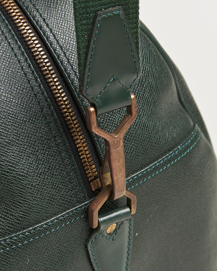 Homme | Pre-Owned & Vintage Bags | Louis Vuitton Pre-Owned | Taiga Kendall GM Weekend Bag Green