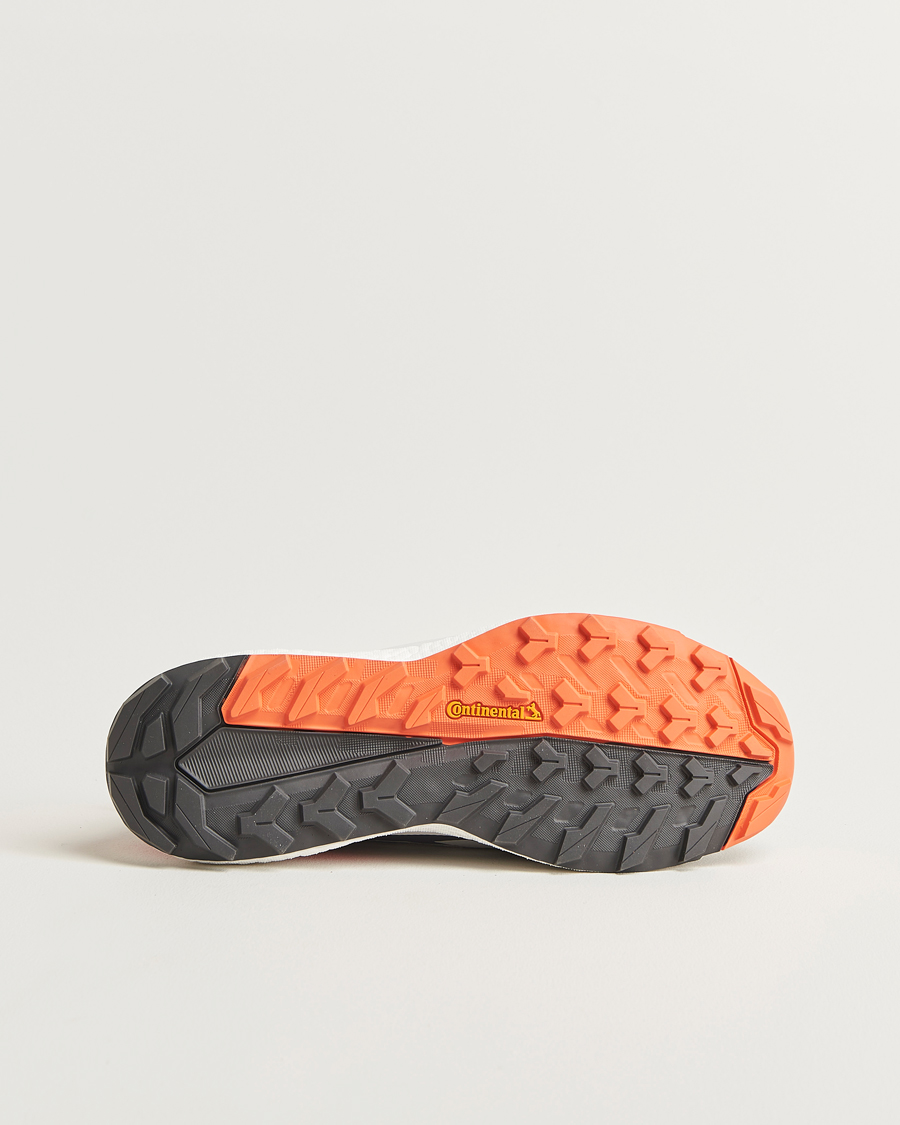 Homme | Chaussures de trail | adidas Performance | Terrex Free Hiker 2 GTX Trail Sneaker Grey/Orange