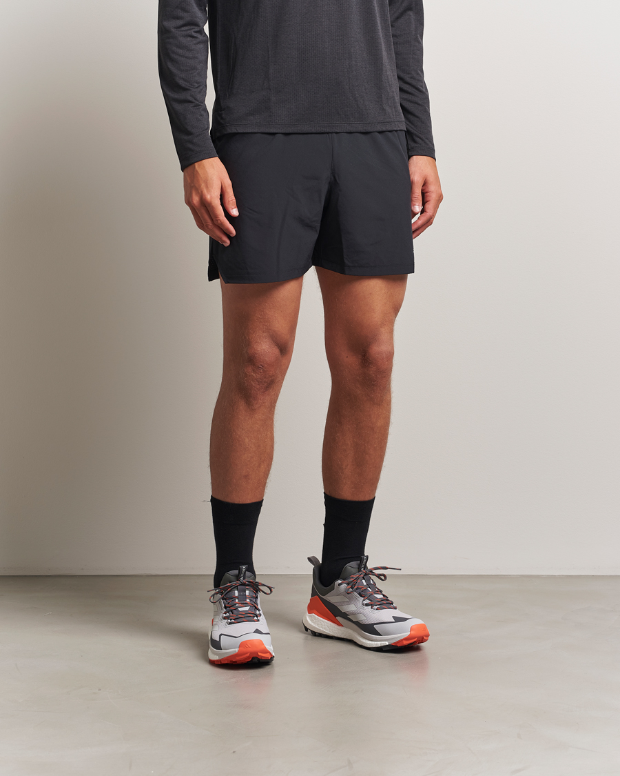Homme | Chaussures de trail | adidas Performance | Terrex Free Hiker 2 GTX Trail Sneaker Grey/Orange